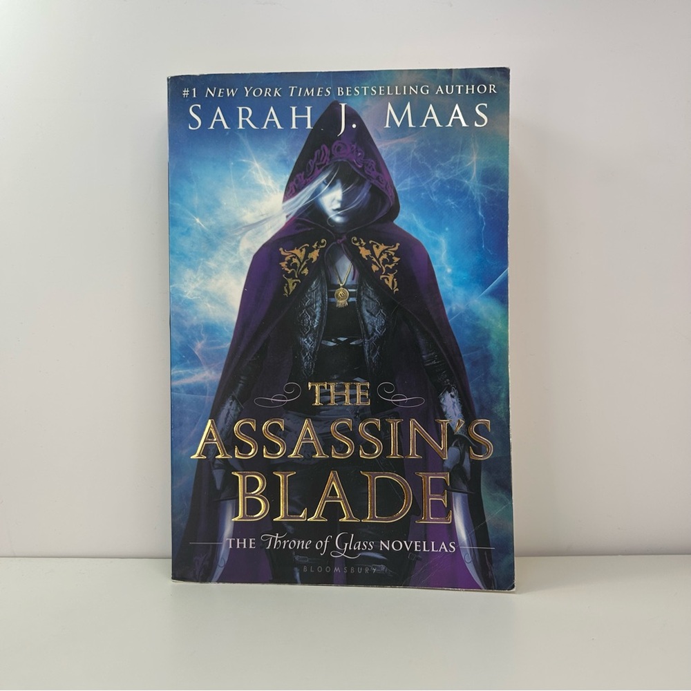 The Assassin’s Blade by Sarah J. Maas Throne of Glass
